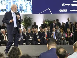 Lula diz que não faltará crédito para construção civil - Imagem