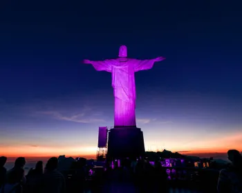 Cristo Redentor será iluminado de roxo por alerta sobre obesidade
