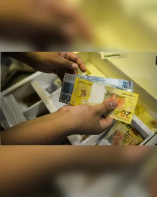 INPC, inflação usada para reajustar salários, soma 4,42% em 12 meses - Imagem