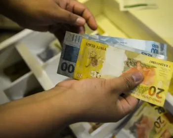 INPC, inflação usada para reajustar salários, soma 4,42% em 12 meses