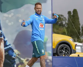 Neymar não viaja com seleção para Cleveland; segue em tratamento