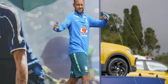 Neymar não viaja com seleção para Cleveland; segue em tratamento
