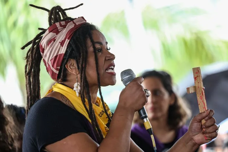 Em Brasília, mulheres denunciam feminicídios e a omissão do Estado