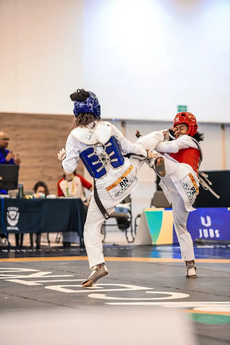 Atleta do taekwondo se despede de seu último JUBs com tricampeonato