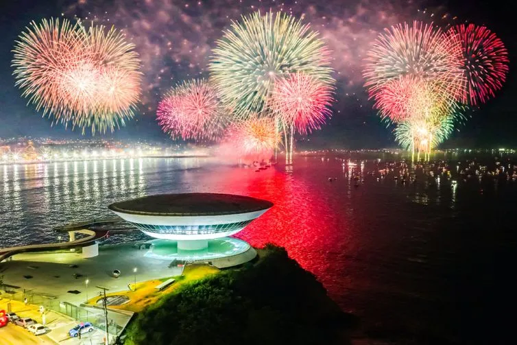 Turistas lotaram rede hoteleira de Niterói no réveillon