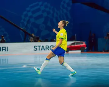 Brasil goleia Irã na estreia da Copa do Mundo de futsal feminino