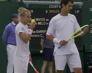 Luisa Stefani avança nas duplas mistas e nas femininas em Wimbledon