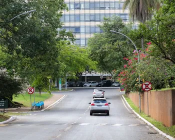 Parcela de famílias que pagam aluguel sobe 25% em 8 anos, mostra IBGE