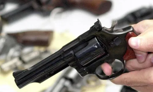 Flexibilização de uso de armas favoreceu desvio de pistolas