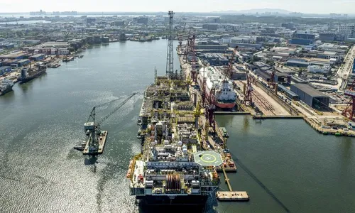 Nova plataforma chega ao pré-sal e pode aumentar produção em 20%