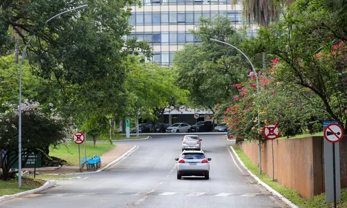 Parcela de famílias que pagam aluguel sobe 25% em 8 anos, mostra IBGE