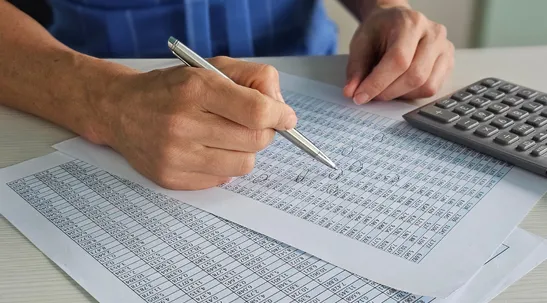 Conheça o concurso do Espírito Santo com 1.100 vagas e salário até R$ 8 mil — saiba como se inscrever e participe!